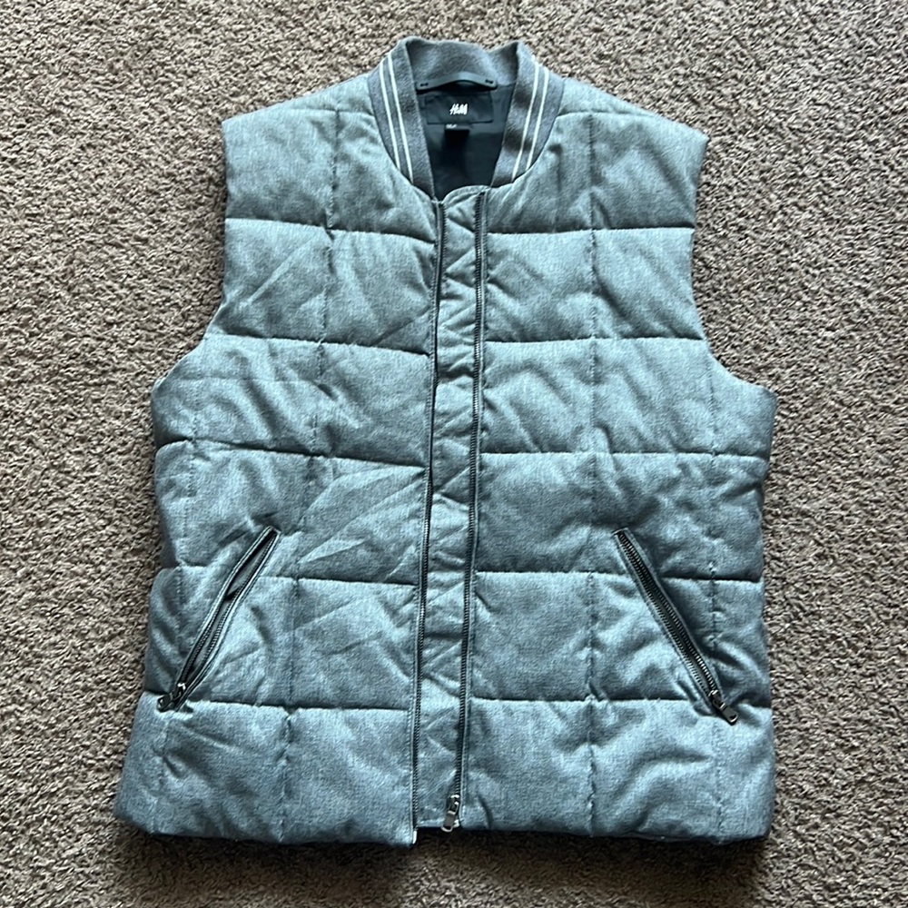 H&M Mens Varsity Puff Vest